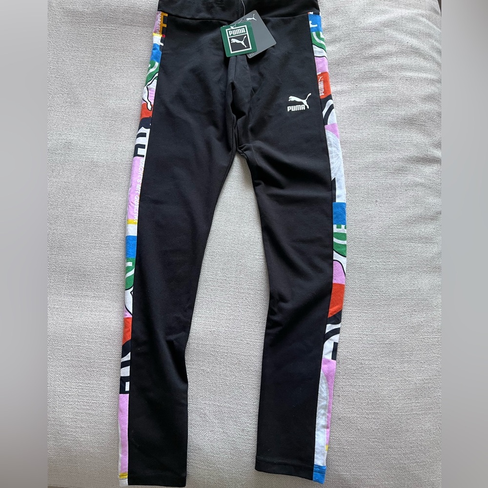 Women or kids stretch pants.